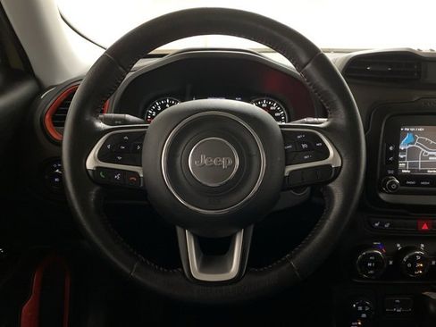 Used 2015 Jeep Renegade Trailhawk w/ Premium Leather Group image 11