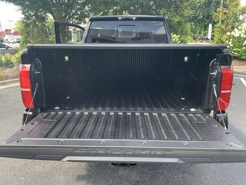 Used 2024 Toyota Tacoma SR5 w/ SR5 Upgrade Package RWD image 32