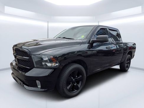 Used 2019 RAM 1500 Express w/ Express Value Package AWD/4WD image 7