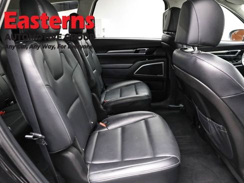 Used 2022 Kia Telluride S AWD/4WD image 23