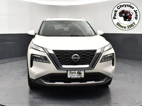 Used 2023 Nissan Rogue SL w/ SL Premium Package AWD/4WD image 2