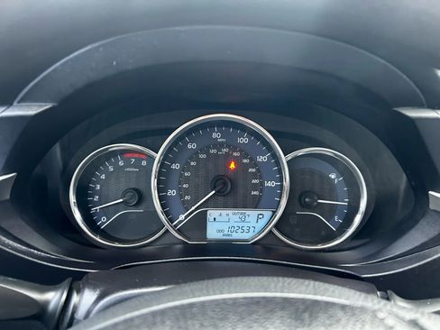 Used 2015 Toyota Corolla L image 17