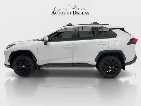 Used 2024 Toyota RAV4 SE w/ Convenience Package AWD/4WD image 5