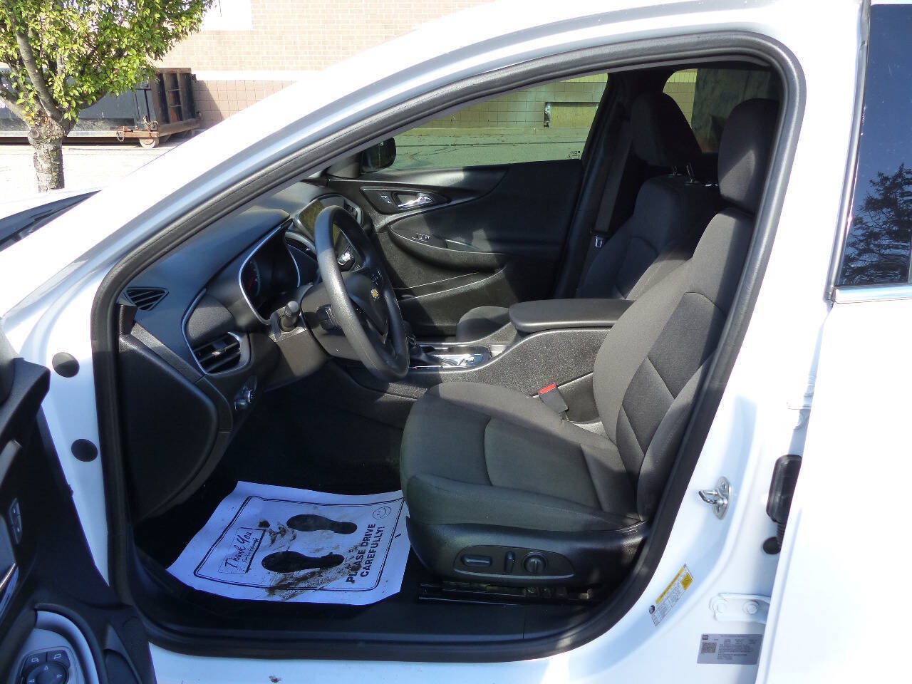 Used 2024 Chevrolet Malibu LS w/ Driver Confidence Package FWD image 19