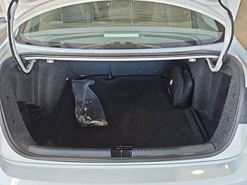 Used 2017 Volkswagen Jetta S image 19