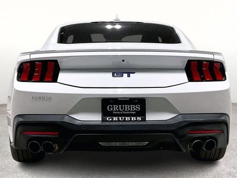 Used 2024 Ford Mustang GT Premium image 6