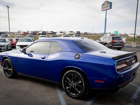 Used 2021 Dodge Challenger SXT w/ Driver Convenience Group image 22