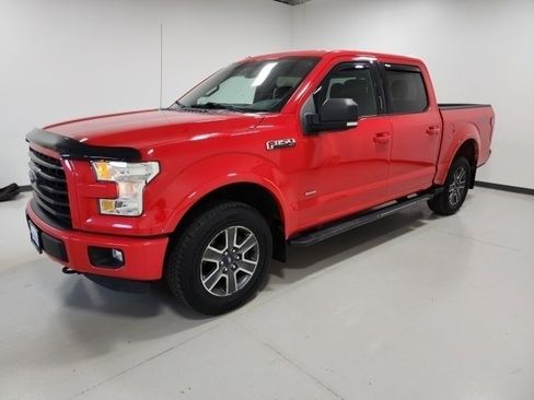 Used 2016 Ford F150 XLT w/ Equipment Group 302A Luxury image 11