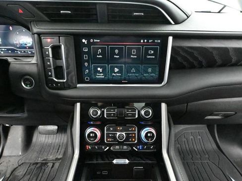 Used 2024 GMC Yukon XL Denali w/ Advanced Technology Package image 38