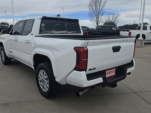 Used 2025 Toyota Tacoma SR5 image 23