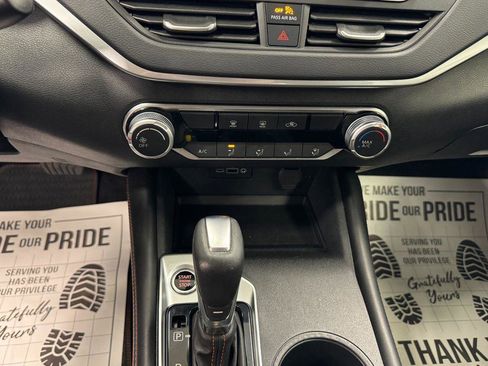 Used 2022 Nissan Altima 2.5 SR image 8