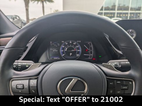 Used 2025 Lexus ES 350 w/ Premium Package image 32