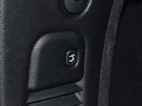 Used 2025 Dodge Durango R/T image 34