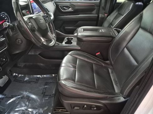 Used 2021 Chevrolet Tahoe RST w/ Luxury Package AWD/4WD image 15