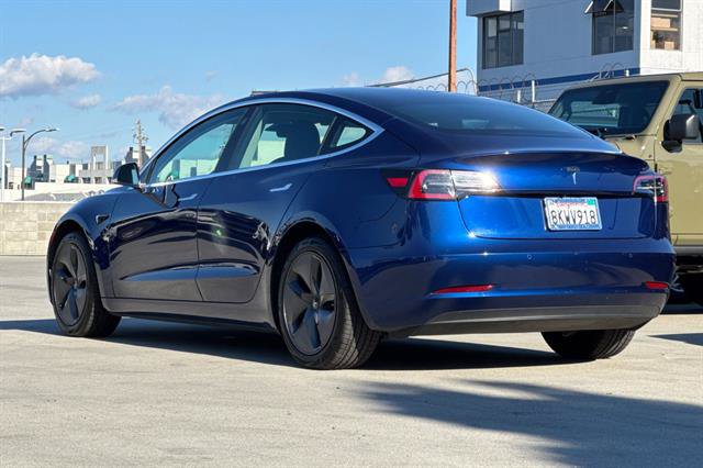 Used 2019 Tesla Model 3 Standard Range RWD image 5
