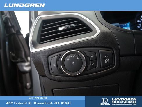 Used 2022 Ford Edge Titanium image 22