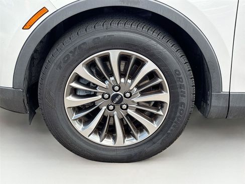 Used 2019 Lincoln Nautilus Select FWD image 30