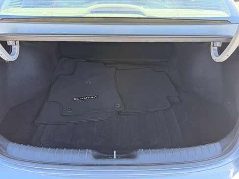 Certified 2021 Hyundai Elantra SEL FWD image 17