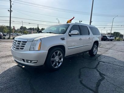 Used 2012 Cadillac Escalade ESV Luxury