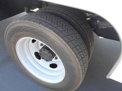 New 2024 Ford F550 4x4 Regular Cab Super Duty image 18