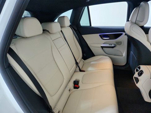 New 2026 Mercedes-Benz GLC 300 image 11