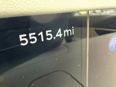 Used 2025 Lincoln Nautilus Premier w/ Equipment Group 102A image 33