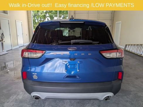 Used 2022 Ford Escape SE FWD image 5