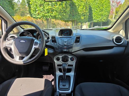 Used 2017 Ford Fiesta SE FWD image 13