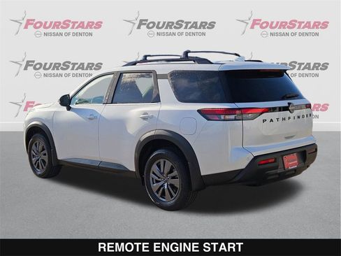 New 2025 Nissan Pathfinder SV image 7