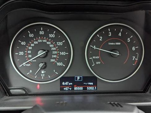 Used 2015 BMW M235i Convertible image 22