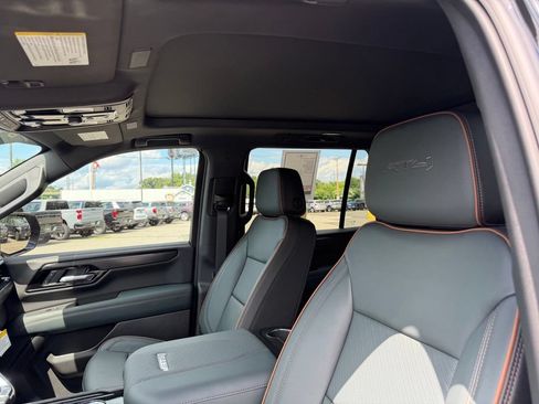 New 2026 GMC Yukon AT4 w/ AT4 Premium Package AWD/4WD image 21