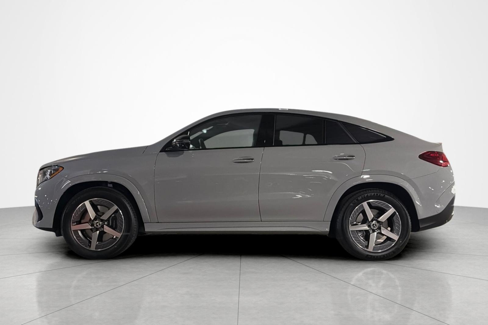 New 2027 Mercedes-Benz GLE 450 4MATIC Coupe image 2