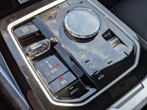 New 2026 BMW 740i RWD image 33