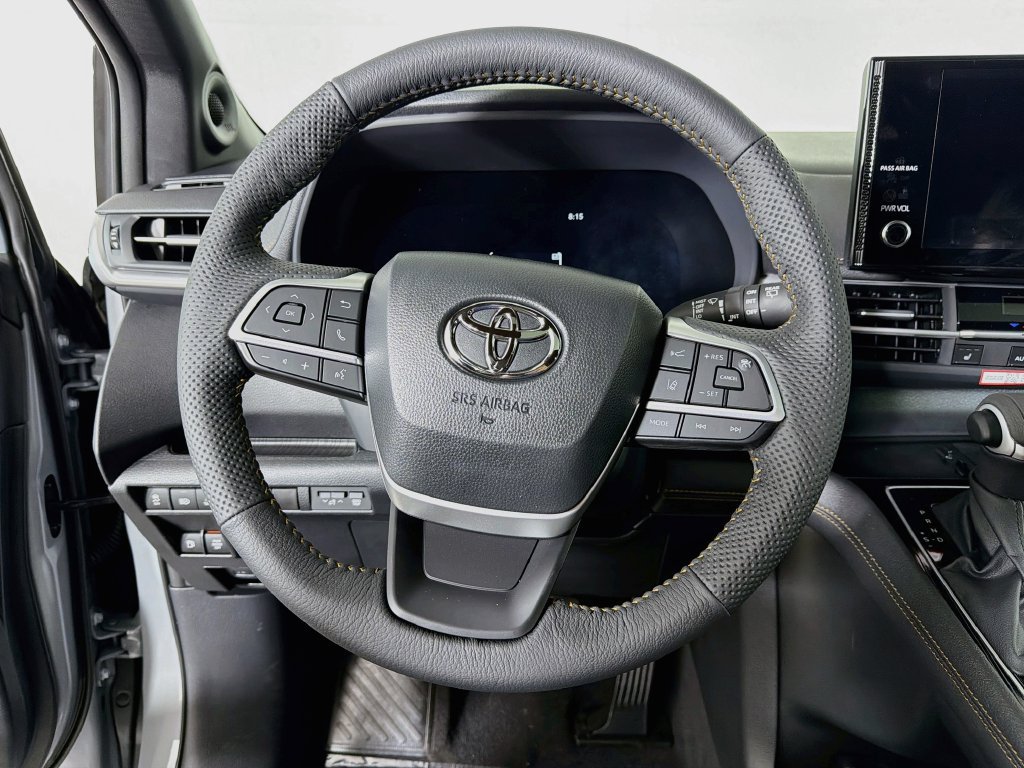 New 2026 Toyota Sienna XLE Woodland Edition AWD/4WD image 13