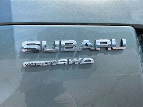 Used 2017 Subaru Forester 2.5i Premium w/ All-Weather Package AWD/4WD image 31