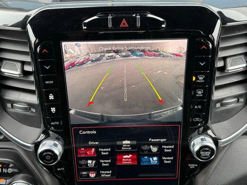 Used 2020 RAM 1500 Laramie image 34