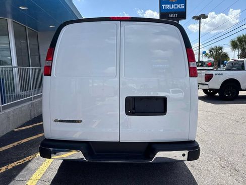 New 2026 Chevrolet Express 2500 Extended w/ Safety Package RWD image 5
