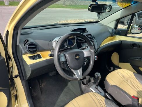 Used 2014 Chevrolet Spark LT image 15