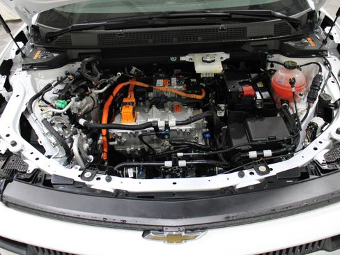 New 2026 Chevrolet Equinox EV LT image 35