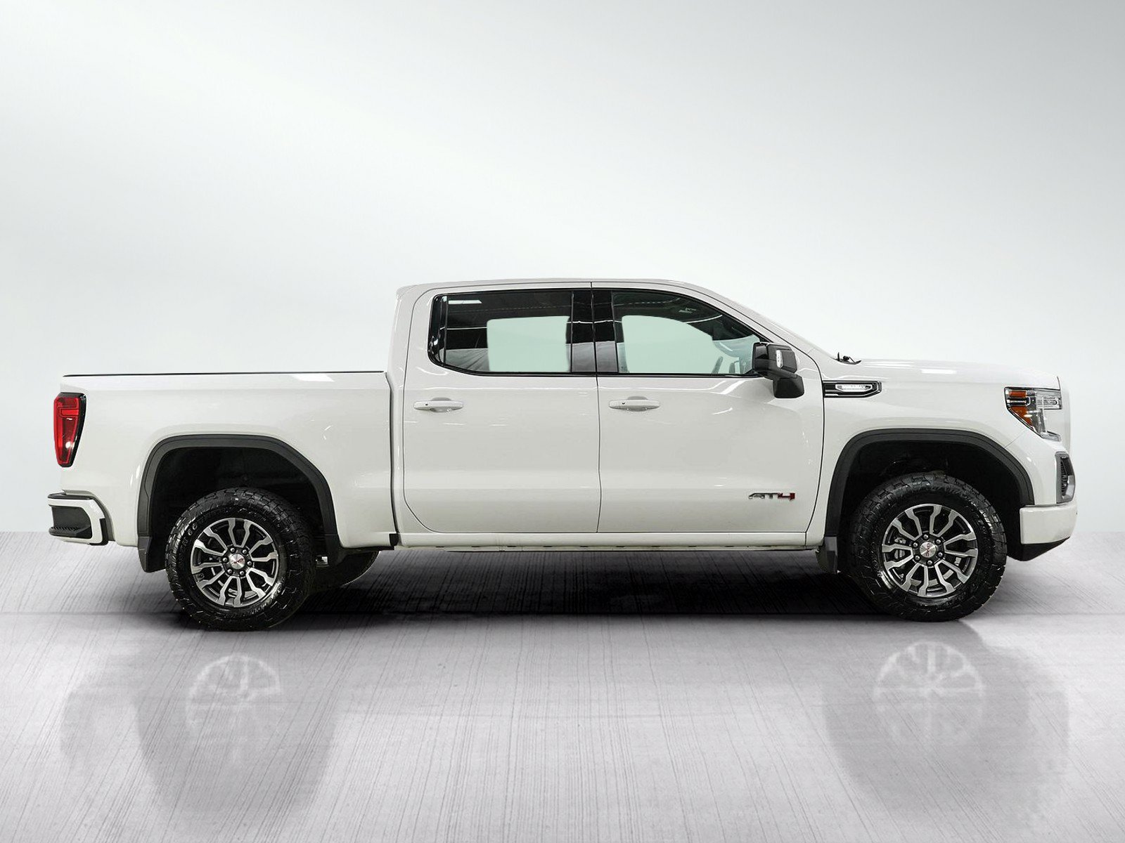 Used 2021 GMC Sierra 1500 AT4 w/ AT4 Value Package AWD/4WD image 6