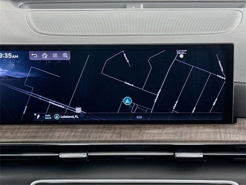 Certified 2025 Genesis GV80 2.5T Select image 16