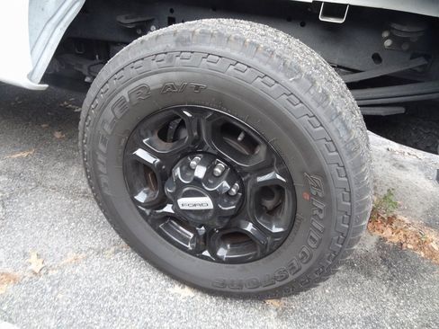 Certified 2024 Ford F250 XL w/ STX Appearance Package image 12