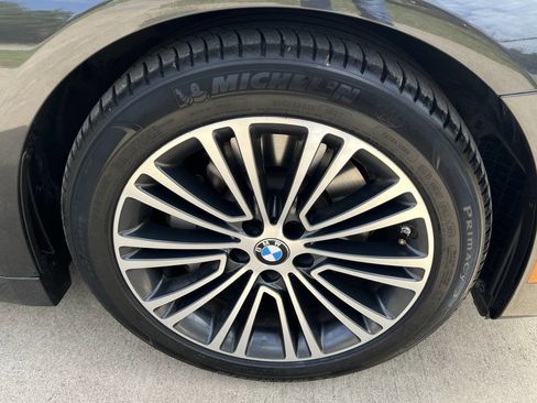 Used 2019 BMW 530i w/ Convenience Package image 43
