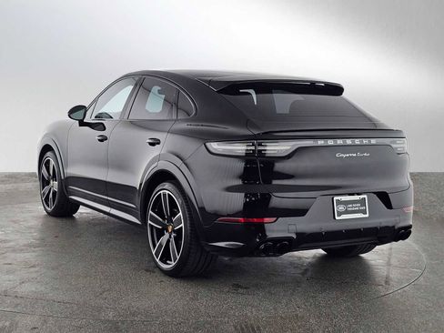 Used 2022 Porsche Cayenne Turbo AWD/4WD image 3