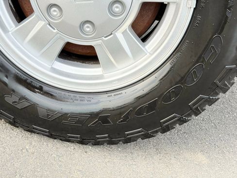 Used 2007 Chevrolet Colorado LT image 16