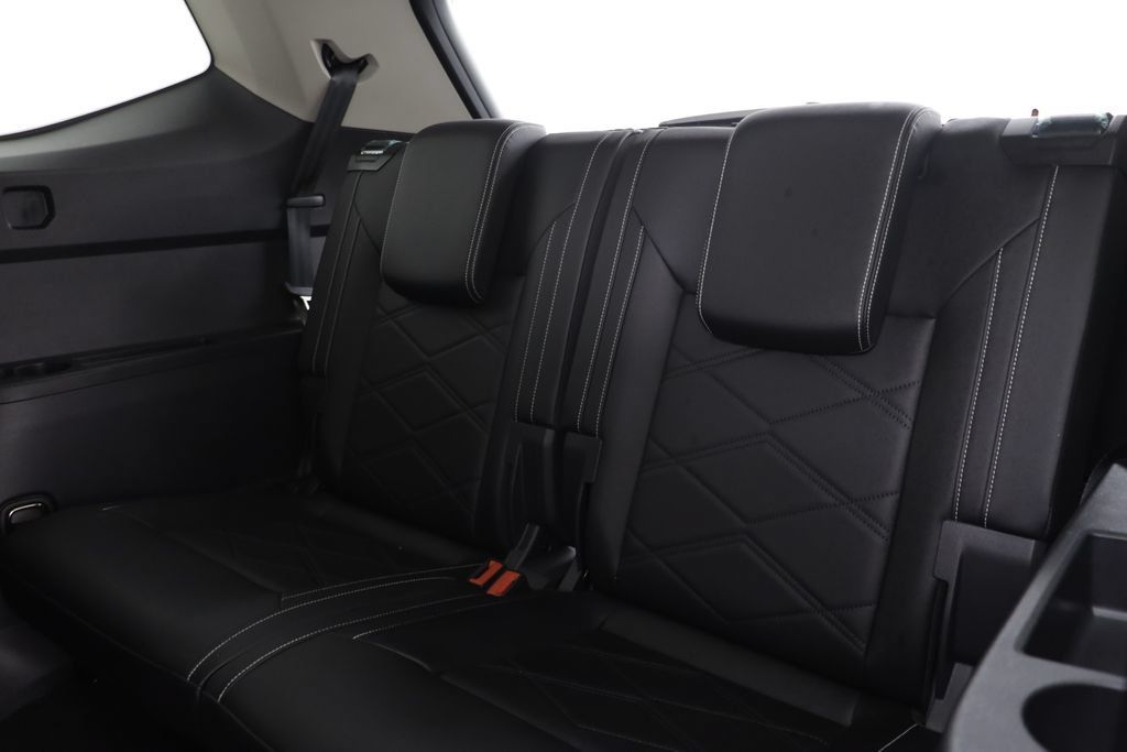 Used 2026 Volkswagen Atlas SE w/ Black Wheel Package AWD/4WD image 13