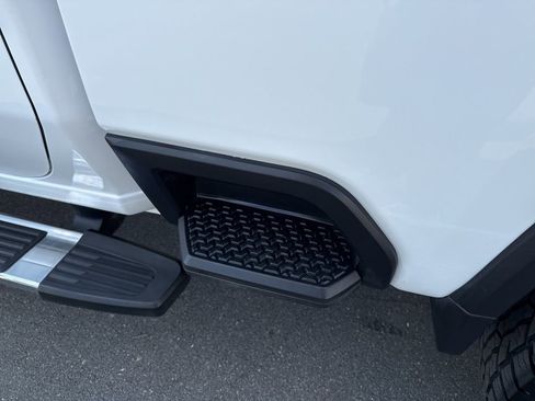 Used 2020 Chevrolet Silverado 2500 High Country w/ Z71 Off-Road Package image 16