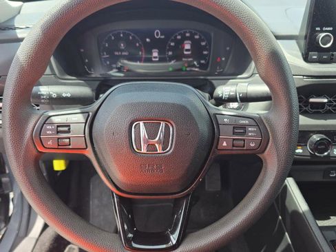 Used 2025 Honda Accord SE image 10