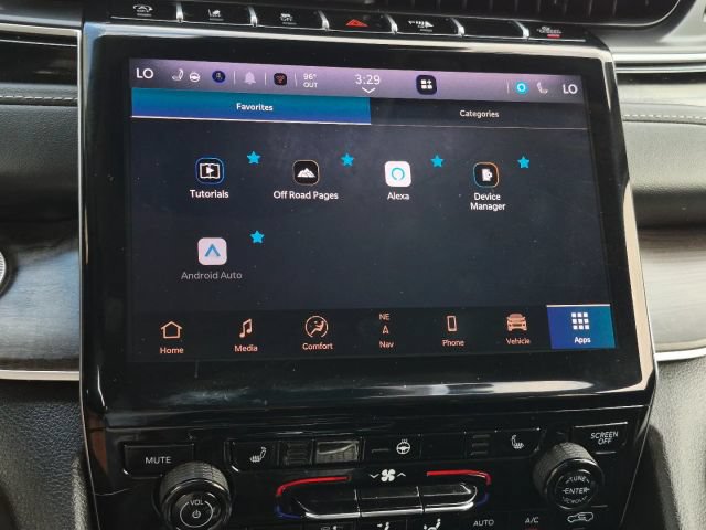 Used 2023 Jeep Grand Cherokee Limited AWD/4WD image 30