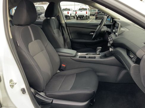 Used 2024 Nissan Sentra SV image 49